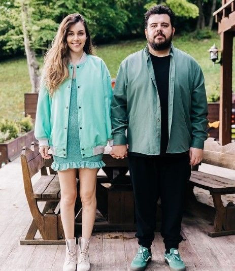 Eser Yenenler'in eşi Berfu Yenenler'den şok eden itiraf: ''Utandım, geri bırakamadım'' - Resim: 2