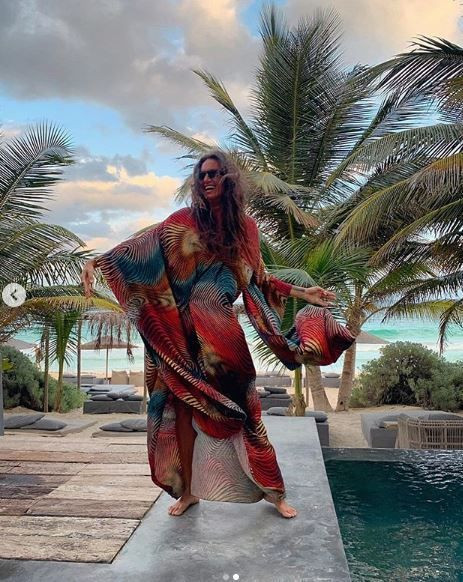 Sosyetik güzel Eda Taşpınar soluğu İzmir'de aldı! 'Neşe dolu hayatım var' - Resim: 4