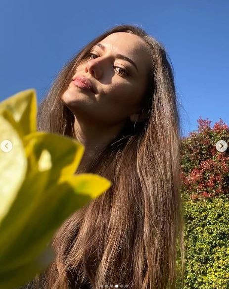 Burak Özçivit'ten eşi Fahriye Evcen'e dudak uçuklatan hediye! Paylaşımı ele verdi! - Resim: 4