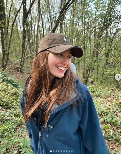 İran'da mahsur kalan İlayda Akdoğan sevgilisi Roham Kabir'i tıraş etti! - Resim: 1