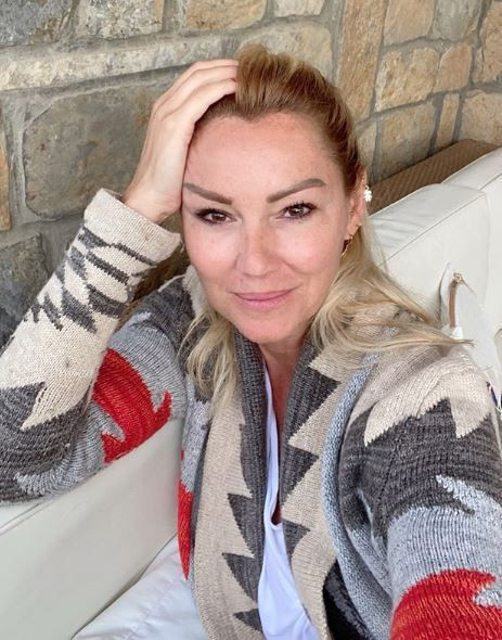 Pınar Altuğ eşi Yağmur Atacan ile aşka geldi! 'Hep başbaşa verelim biz seninle' - Resim: 3