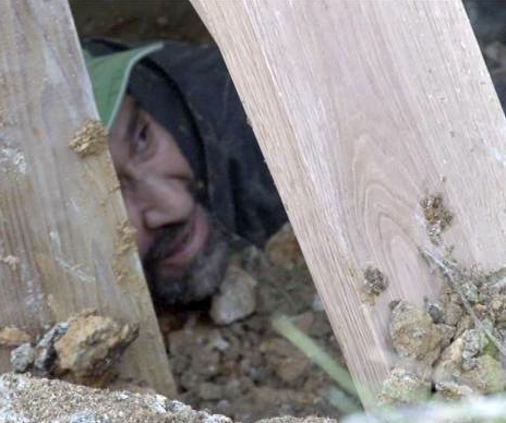 Toprak altında ecel terleri döktü - Resim: 4