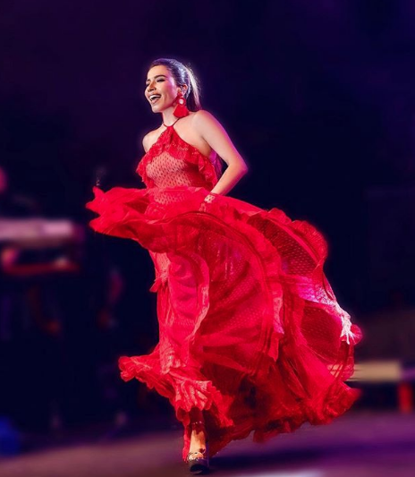 Burcu Güneş canlı yayında duygulandı! Yıllar sonra itiraf etti - Resim: 4