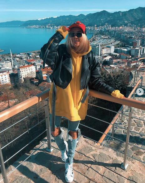 Irina Morozyuk eşiyle yatakta çıplak pozunu paylaştı - Resim: 3