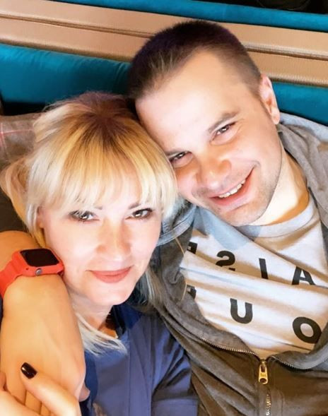 Bu resim olmamış biraz edep! Pınar Altuğ öpüşme pozuyla olay oldu - Resim: 4