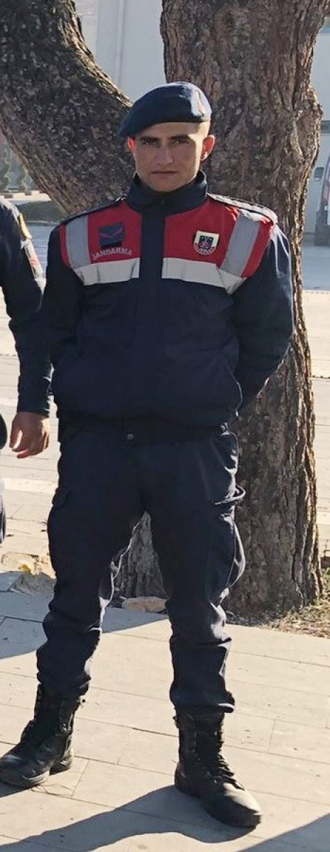 Manisa'da Jandarma Uzman Onbaşı yangında hayatını kaybetti - Resim: 0