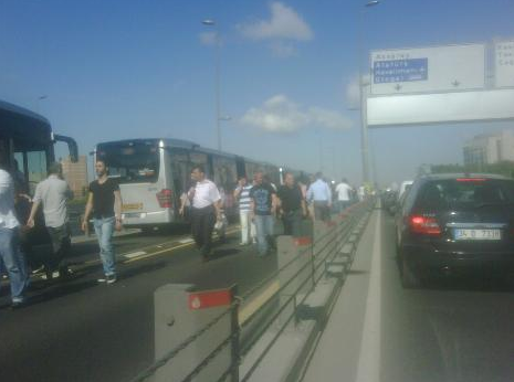 Metrobüs çilesi - Resim: 1