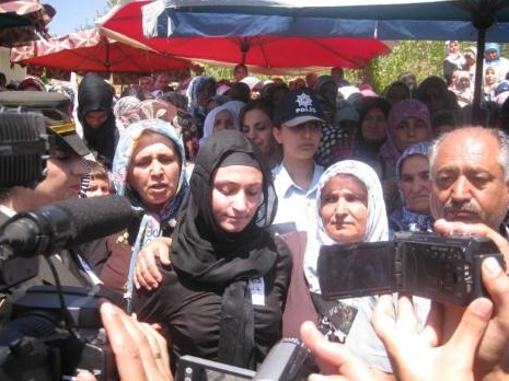 Kahramanmaraş şehidine ağladı! - Resim: 1