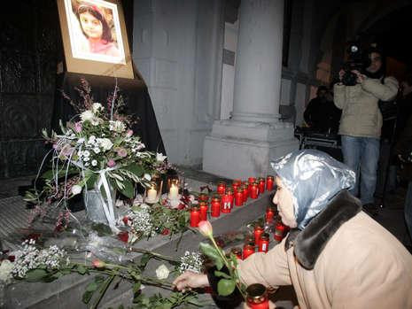 Almanya Kardelen'e ağlıyor - Resim: 1