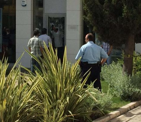 Baba-oğuldan baltalı kredi dehşeti - Resim: 3