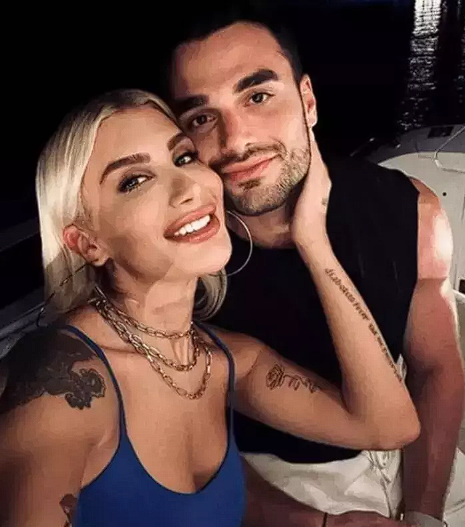 İrem Derici eski aşkını çabuk unuttu! Yeni sevgilisiyle el ele poz verdi - Resim: 1