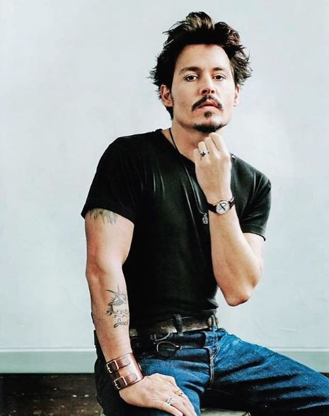 Johnny Depp Instagram'a katıldı! 1 saatte rekor kırarak sosyal medyayı salladı - Resim: 3