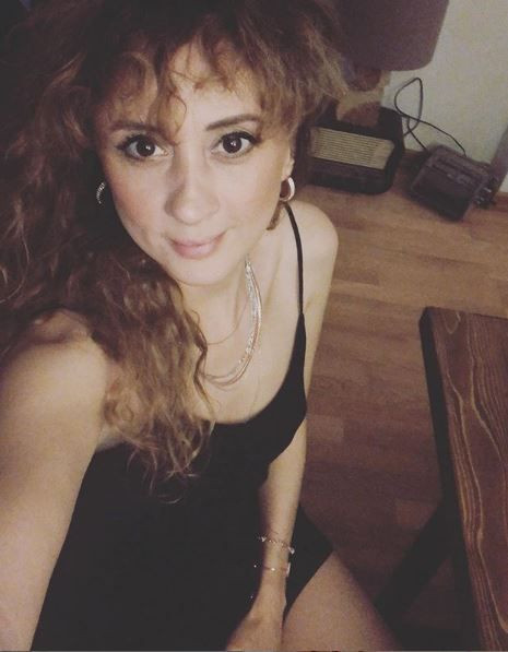 Kimdir bu İrem Kahyaoğlu kaç yaşında? Yeni sezonda Güldür Güldür'e katıldı! - Resim: 4