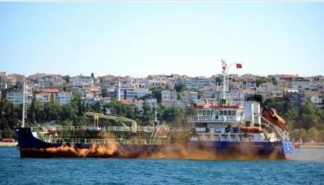 Boğazda beklenen felaket gerçekleşti - Resim: 2