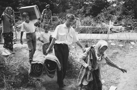 Srebreniça katliamının 16'ıncı yılı - Resim: 1