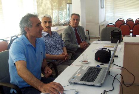 Boş koltuklara konuştular - Resim: 4