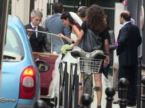 Gazetecilerden köşe bucak kaçan ünlüler - Resim: 2