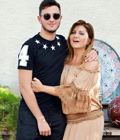 Sibel Can yıllar sonra yine bikinili görüntüleri o hali dikkat çekti - Resim: 3