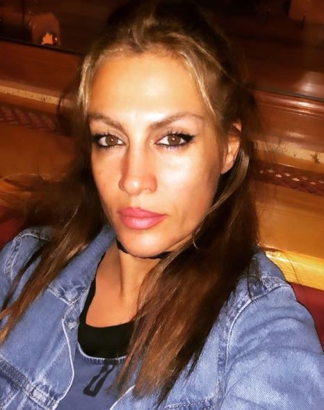 Tuğba Ekinci Hadise ve Hülya Avşar'a meydan okudu bikinili halini paylaştı - Resim: 4