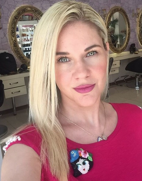 Eski manken Emine Ün'ün ev haline bakın! - Resim: 1