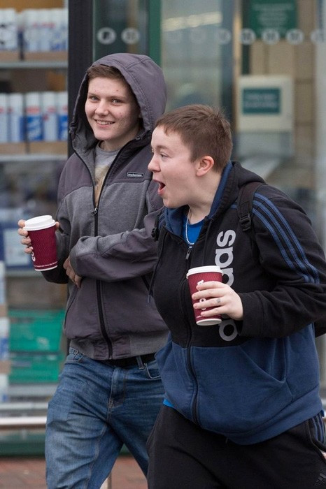 20 yaşındaki genç adam 4 aylık hamile inanılmaz! - Resim: 4