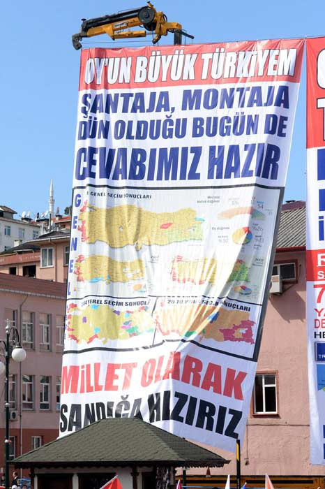 Erdoğan'ı memleketinde duygulandıran pankart - Resim: 4