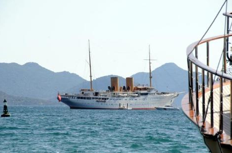 Atatürk'ün yatı Savarona'ya fuhuş baskını - Resim: 2