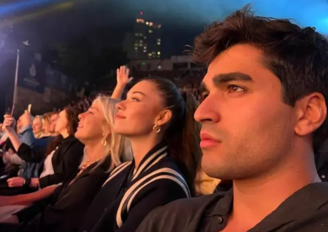 Bir dizi aşkı daha gerçek oldu deniyor! Afra Saraçoğlu ile Çağatay Ulusoy aşk mı yaşıyor? - Resim: 2