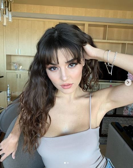 Hande Erçel ile Murat Dalkılıç evlenme kararı aldı! Nikah tarihi belli oldu - Resim: 3