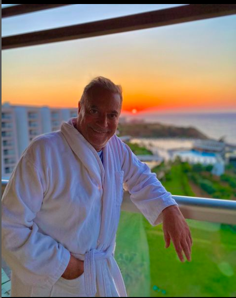 Yalınayak sokakta yatan Mehmet Ali Erbil şok etti! Herkes şov mu derken işin aslı çıktı - Resim: 2