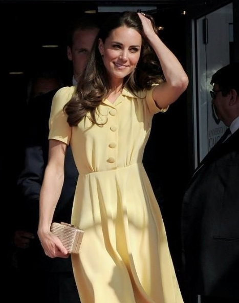 İngiltere kraliyet ailesi şokta: Tüm sırları, mahrem fotoğrafları çalındı! - Resim: 4