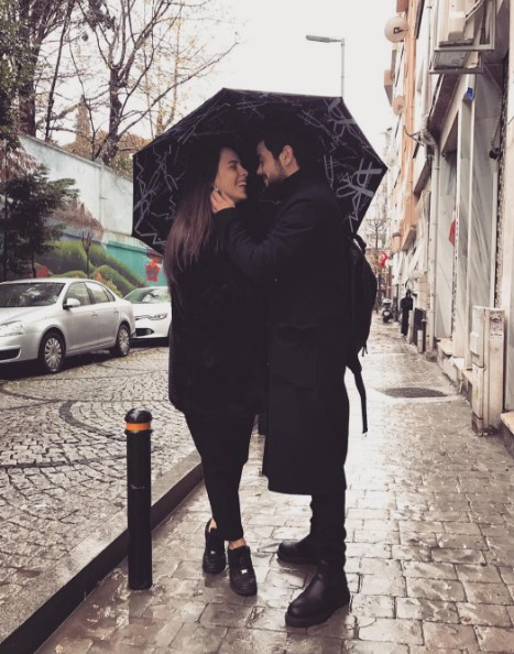 Rüzgar Erkoçlar kayınpederinin elini öptü evlilik yolunda - Resim: 3