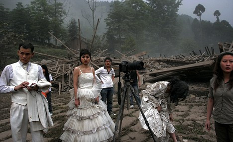 Yıkılmadan 10 saniye öncesi! - Resim: 4