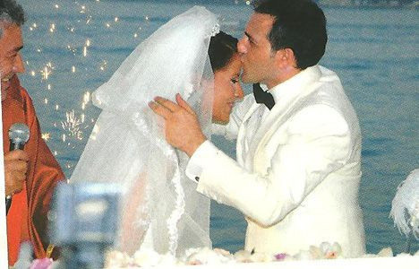 Abdullah Kavukçu eşi kimdir İlkin Öndeş kaç yaşında mesleği nedir? - Resim: 0