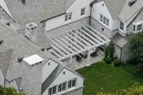 Ünlülerin yaşadığı malikaneler! - Resim: 2