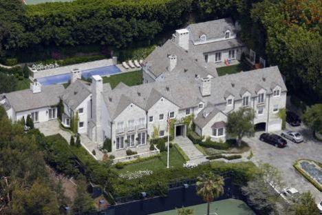 Ünlülerin yaşadığı malikaneler! - Resim: 3