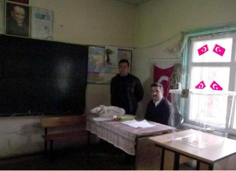 Seçmeni boşu boşuna beklediler - Resim: 1