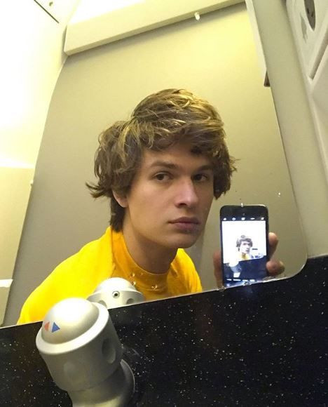 ABD'li aktör Ansel Elgort taciz iddialarına yanıt verdi! Geçmişimden utanıyorum - Resim: 1