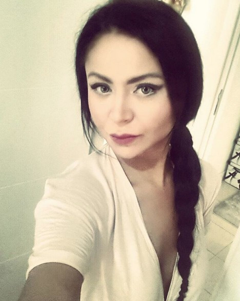 Dizi oyuncusuna şok taciz! Arabada bacaklarımı... - Resim: 2