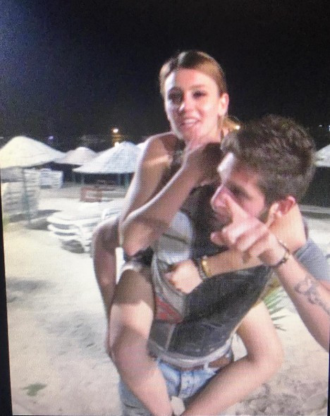 Gizem Karaca'nın düğün davetiyesine bakın böyle ayrıntı yok - Resim: 3