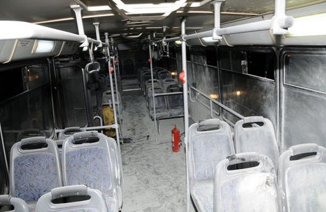 Halk otobüsüne molotoflu saldırı - Resim: 4