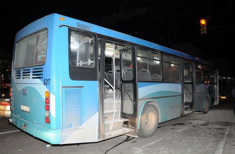 Halk otobüsüne molotoflu saldırı - Resim: 2