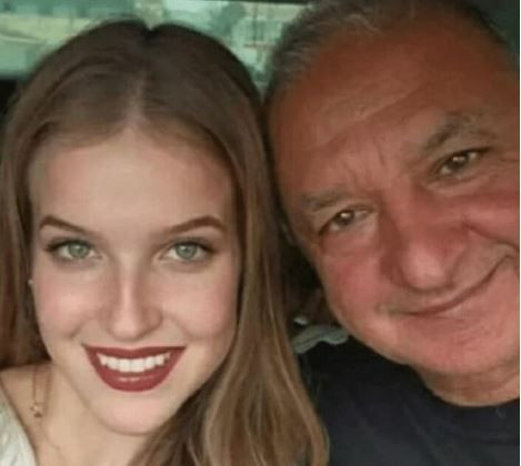 65 yaşındaki belediye başkanı 16 yaşındaki güzellik kraliçesiyle evlendi! Kayınvalidesine terfi vermiş - Resim: 3