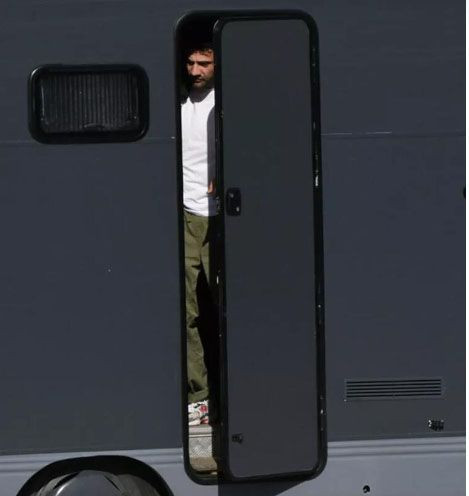 Kaan Urgancıoğlu, dizideki karavanıyla tatilde - Resim: 3