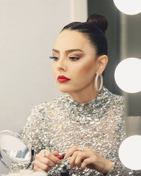 Ebru Gündeş'ten büyük sürpriz ocak sonu geliyor meğer ABD'ye...  - Resim: 4