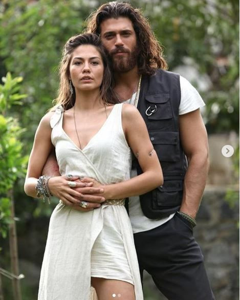 Demet Özdemir Can Yaman aşkı bomba gibi düştü! Evinden çıkarken görüldü - Resim: 1