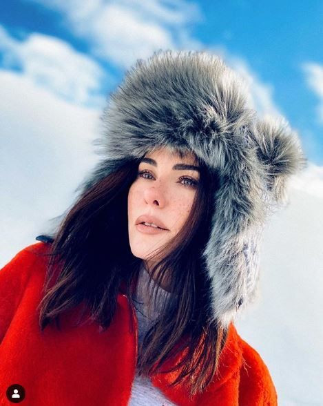 Defne Samyeli ve kızı Deren Talu'nun bahçe pozlarına beğeni yağdı! - Resim: 4