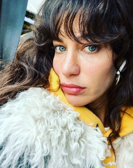 Berrak Tüzünataç ile gazeteci 'Evde kal' kavgasına tutuştular! - Resim: 1