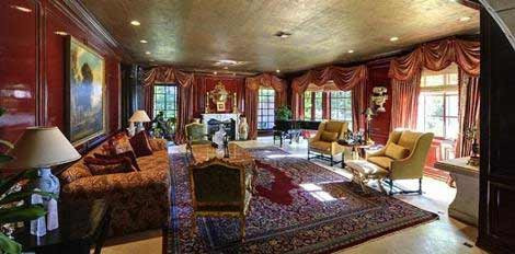 Paraya kıyıp saray gibi ev aldı - Resim: 3