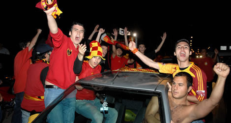 Cimbom taraftarı çıldırdı - Resim: 3